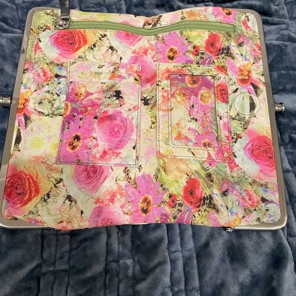 NWOT HOBO Lauren Wallet Clutch Floral Vintage Pink Rose Pattern - Picture 2 of 4